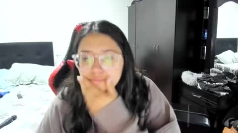 Snapshot of sweetyypeach chatting on 12.03.24 sweetyypeach online show from 12.03.24