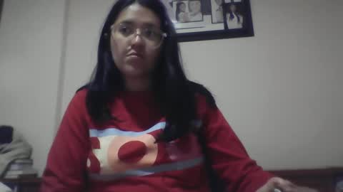 Snapshot of sweetyypeach chatting on 12.08.24 sweetyypeach online show from 12.08.24