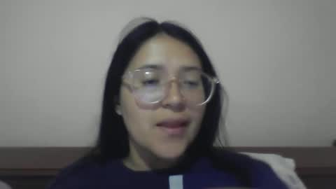 Snapshot of sweetyypeach chatting on 12.11.24 sweetyypeach online show from 12.11.24