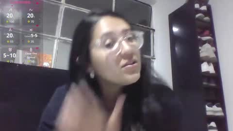 Snapshot of sweetyypeach chatting on 09.25.25 sweetyypeach online show from 09.25.25