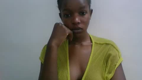 Snapshot of sweetz_candice chatting on 09.21.25 sweetz_candice online show from 09.21.25