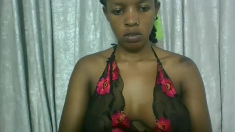 Snapshot of sweetz_candice chatting on 10.16.25 sweetz_candice online show from 10.16.25
