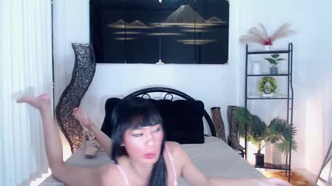 Snapshot of sweetzia chatting on 09.21.25 sweetzia online show from 09.21.25