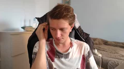 Snapshot of swetieecharmm chatting on 01.13.26 Cat online show from 01.13.26