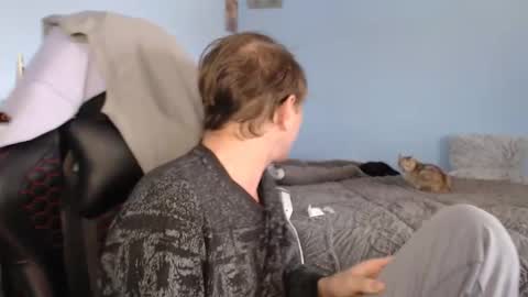 Snapshot of swetieecharmm chatting on 01.15.26 Cat online show from 01.15.26