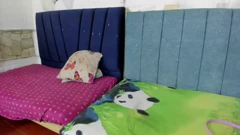 swett_lady_ online show from 09.27.25