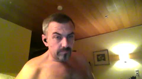 Snapshot of swinger_men_austria chatting on 10.21.25 swinger_men_austria online show from 10.21.25