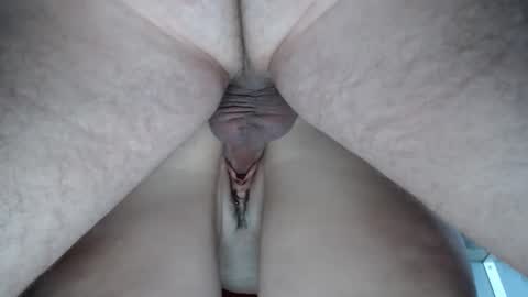 Snapshot of swinginmilf chatting on 10.07.25 Nikki aka swinginmilf on ofs online show from 10.07.25