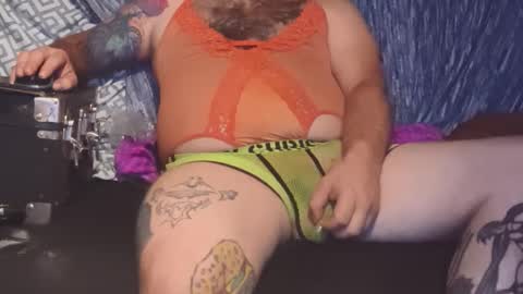 Snapshot of switchinglanes420 chatting on 10.03.25 Switch Hit 69 online show from 10.03.25