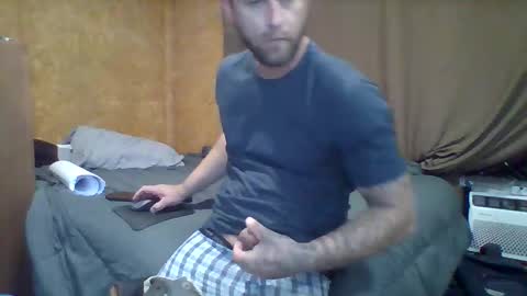 Snapshot of switchleg242 chatting on 04.15.26 switchleg242 online show from 04.15.26