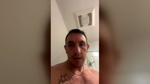 Snapshot of swolesavage chatting on 12.04.25 swolesavage online show from 12.04.25