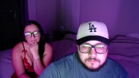 Snapshot of syd_coop chatting on 11.12.25 SYDNIE Coop online show from 11.12.25