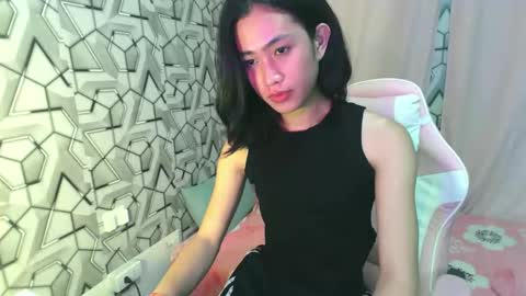 Snapshot of sydnyxox1 chatting on 05.19.26 sydnyxox1 online show from 05.19.26