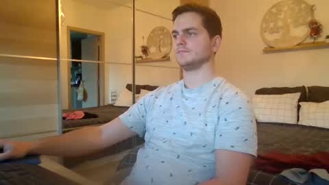 syl092 online show from 01.30.25