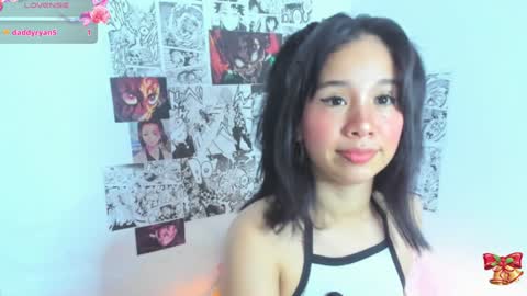 Snapshot of sylphy17 chatting on 12.11.24 sylphy17 online show from 12.11.24