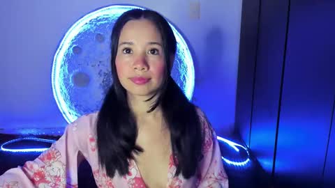Snapshot of sylphy17 chatting on 10.18.25 sylphy17 online show from 10.18.25