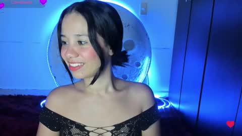 Snapshot of sylphy17 chatting on 10.27.25 sylphy17 online show from 10.27.25