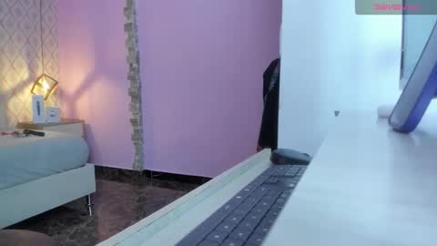 S Y L V A N A  online show from 10.25.25