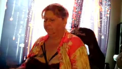 Snapshot of sylviastar47 chatting on 07.04.26 Sylviastar47 online show from 07.04.26