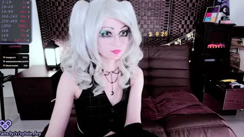 Sylvie online show from 01.10.25