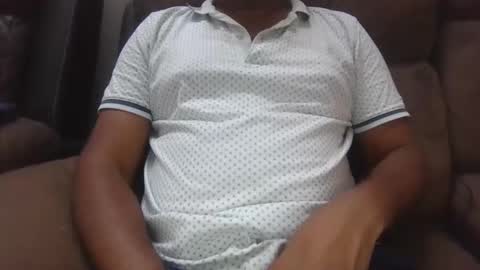 Snapshot of symond_jns chatting on 05.19.26 symond_jns online show from 05.19.26