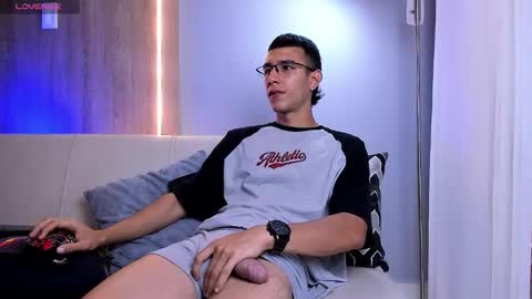 420 Forever online show from 11.30.25