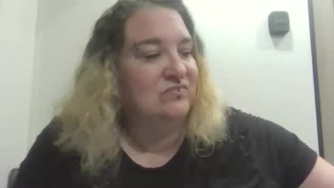 Synstress Lily online show from 09.09.25