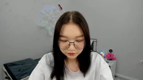 Snapshot of syuri_sun chatting on 06.08.26 Yuki online show from 06.08.26