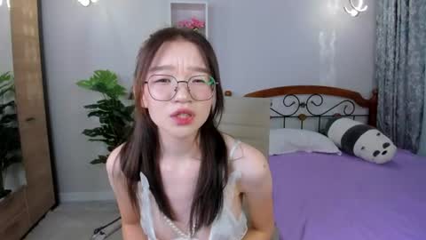 Snapshot of syuri_sun chatting on 06.30.26 Yuki online show from 06.30.26