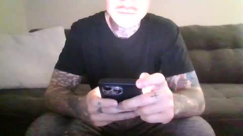 Snapshot of t0914 chatting on 10.30.25 t0914 online show from 10.30.25