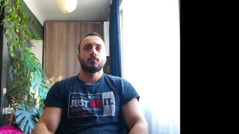 Huracane online show from 02.27.25