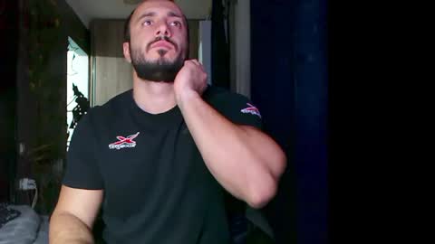 Huracane online show from 12.02.25