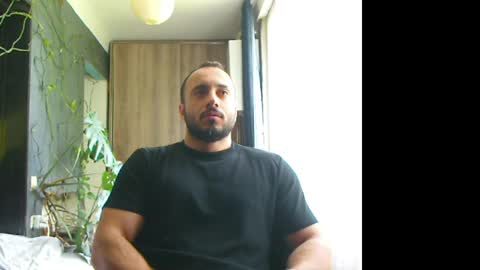 Snapshot of t_huracane chatting on 05.08.26 Huracane online show from 05.08.26