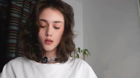 Heeey im Helena3 -- fav555100333 -- pvts only premium and after my public show 3 online show from 11.10.25