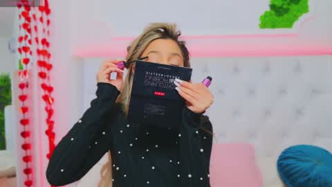 Snapshot of taahiraarabian chatting on 02.07.25 Arianna online show from 02.07.25