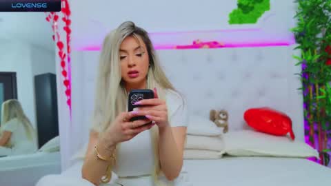 Snapshot of taahiraarabian chatting on 02.24.25 Arianna online show from 02.24.25