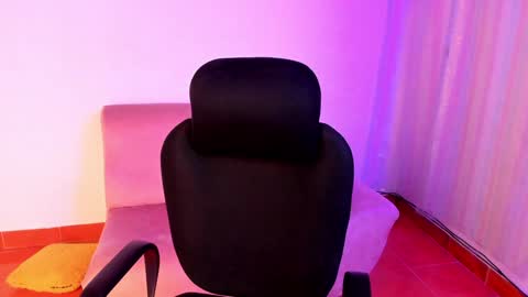 Snapshot of tabitapurple chatting on 12.29.24 TABITA online show from 12.29.24