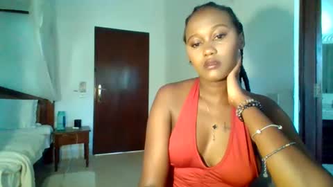 Snapshot of tablyne chatting on 05.20.26 marya online show from 05.20.26