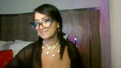 yameil online show from 04.17.26