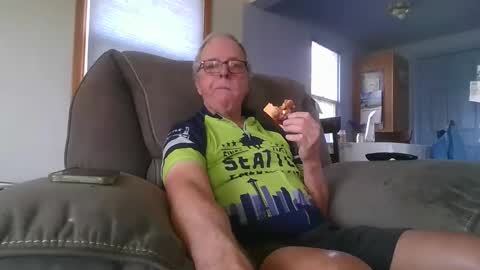 Snapshot of tacrunner66_ chatting on 04.18.26 tacrunner66_ online show from 04.18.26