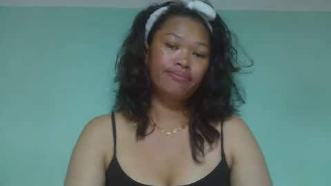 Snapshot of tahiniah chatting on 02.26.25 tahiniah online show from 02.26.25