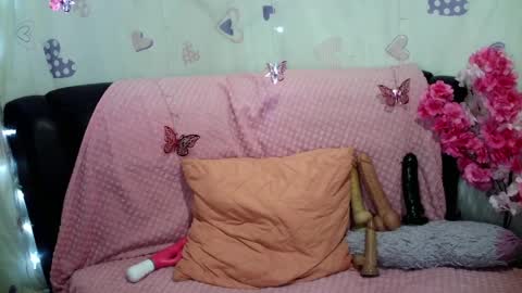   3 online show from 04.05.26