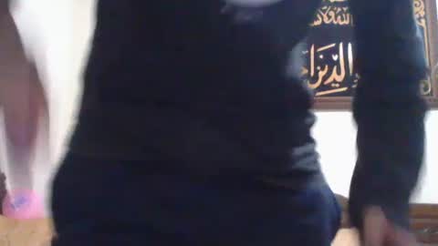 tahtouhafakroune12 online show from 01.05.25