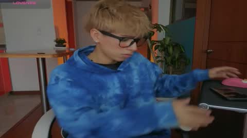 taichi online show from 02.22.26