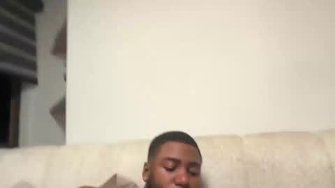 Tairon Tucke online show from 03.05.26