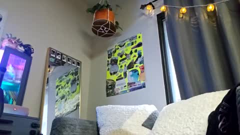 Snapshot of taishabubblebutt chatting on 12.13.24 Taishabubblebutt online show from 12.13.24