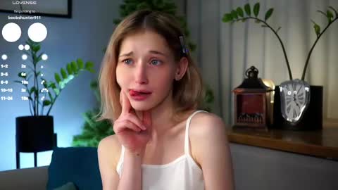 Mia online show from 02.25.25