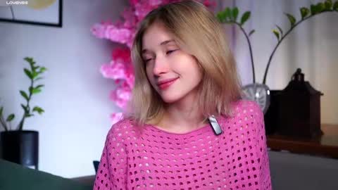 Mia online show from 03.02.25