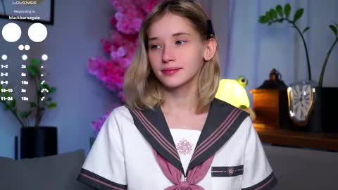 Mia online show from 03.04.25