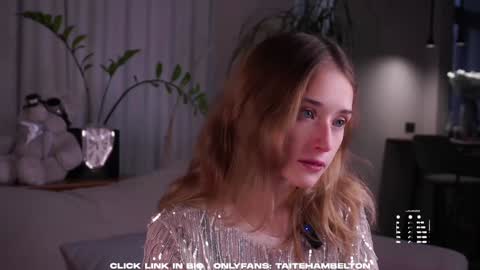 Mia online show from 09.09.25